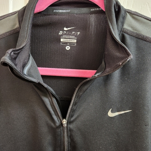 Nike running light-weight 3/4 zip up - Picture 2 of 3